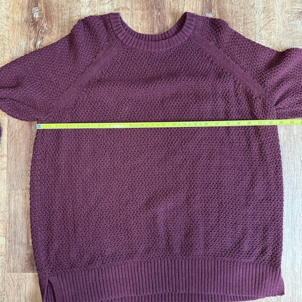 Old Navy Women's Deep Red Crew Neck Sweater - Picture 6 of 8